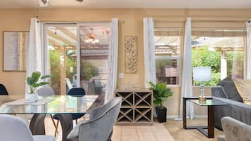 House | Dining