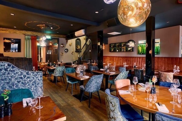 British cuisine - Funky Monk Restaurant and Rooms (Epping)