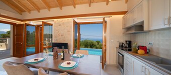Pithari Sunset Villa