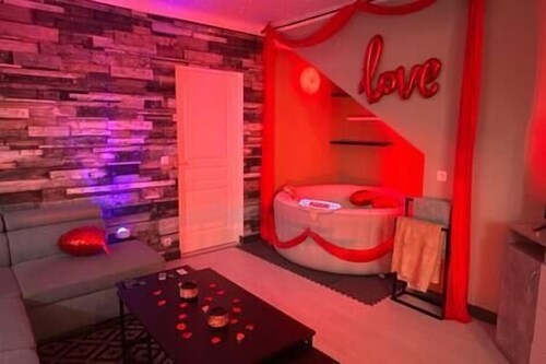 Love House SPA 3 - Paris 93