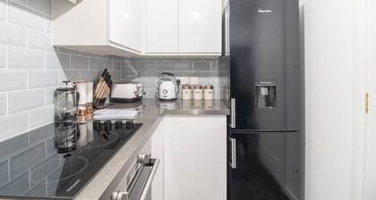 Luxury Glasgow flat in the heart of the West end