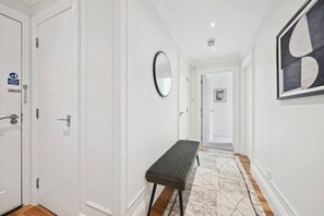 Interior - (G2) Central 1 Bed Blythswood Flat (Glasgow City)