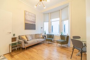 TV - Blythswood Apartment 1 (Glasgow City)