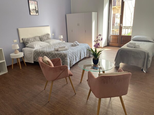 2 bedrooms, desk, iron/ironing board, free WiFi
