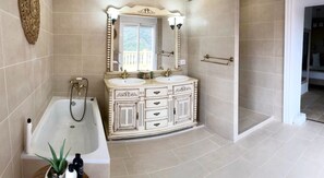 Ducha, secador de pelo