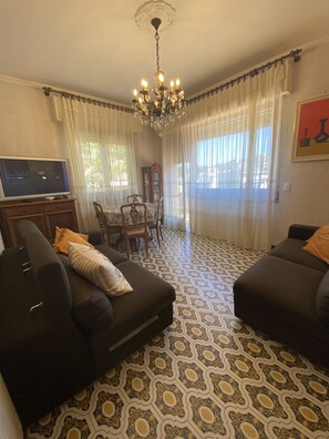 Basic-Apartment | Wohnbereich