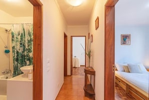 3 bedrooms, iron/ironing board, travel crib, free WiFi