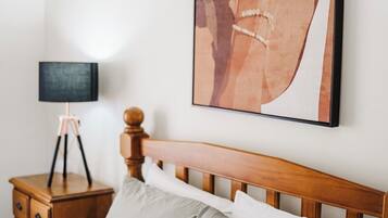 4 bedrooms, desk, iron/ironing board, travel cot