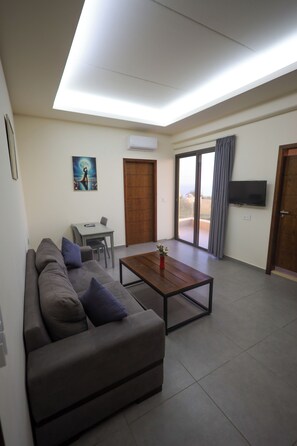 Studio Suite phong cách lãng mạn | Khu phòng khách