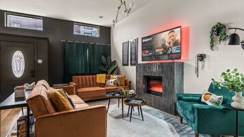 Smart TV, fireplace, video games, books