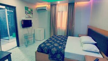 Signature Room | 1 bedroom, WiFi (free)