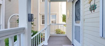 Ocean-View 3BR/3BA Cottage 5004 with Private Pool: Village at Hawks Cay Villas
