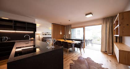 Lakeside-Luxury Apartments