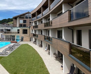 Front of property - Lakeside-Luxury Apartments (Zell am See)