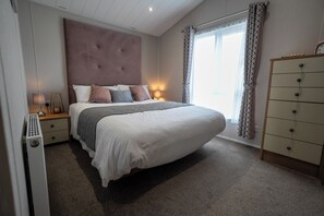 3 makuuhuonetta, silitysrauta/-lauta, vauvan matkasänky, ilmainen Wi-Fi