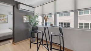 Dining - Urban Bliss Flat | Stylish 1-Bed in Best Location (San Juan)