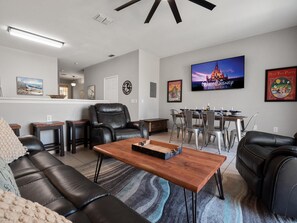 3 bedrooms - Mickey s Splash Pad 2 Miles to Disney (Kissimmee)