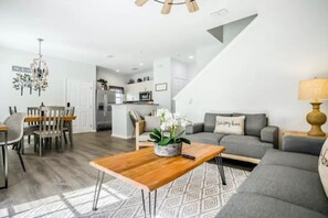 Apartment, Accessible | 4 bedrooms - Fantastic Designer 4 BD TH 12 Mins to Disney (Kissimmee)