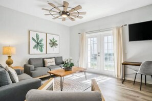 Apartment, Accessible | 4 bedrooms - Fantastic Designer 4 BD TH 12 Mins to Disney (Kissimmee)