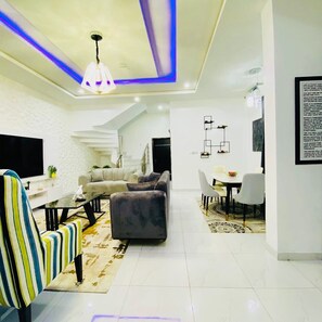 Executive Room - Lekki Grand Apartment (Lekki)