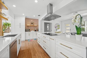 3 bedrooms, Internet - 3 BD Home in Soso Sunny Vista by Rovetravel (West Palm Beach)