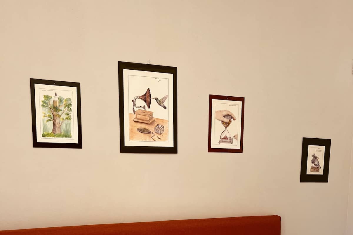Superior Room | 1 bedroom, minibar, desk, iron/ironing board