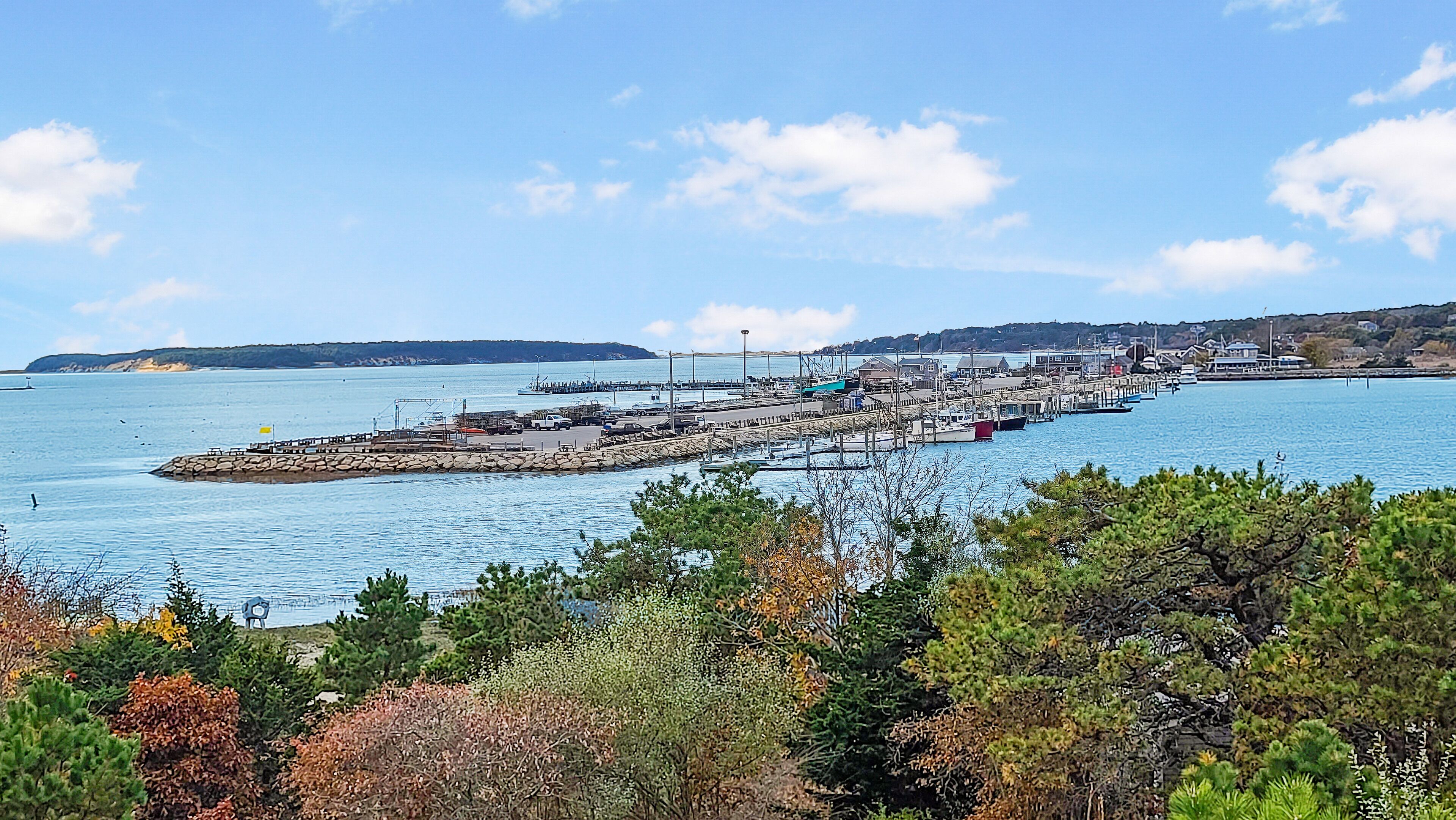 Stunning, Waterfront 5BD Contemporary--Central A/C, Harbor Views, Direct Beach Access