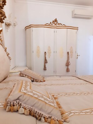 2 多间卧室、免费 WiFi、床单