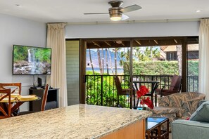 TV, DVD player - WBH D225 Aloha Ola – Ocean and Pool View (Kihei)