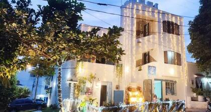 Gran Portón del Santorini, Cabaña#64