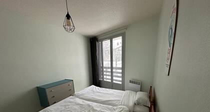 Appartement 4 Personnes-5 min du Village des Rousses à Pied