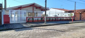 Property grounds - Casa com Piscina 350 Metros da Praia (Balneario Gaivotas Balneario Gaivota)