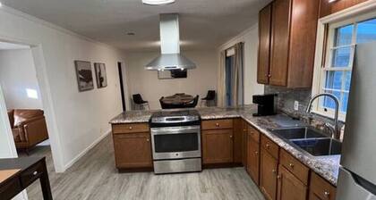 Arabi Cozy and Quiet Getaway