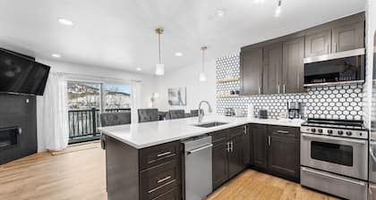 Ideally Located Condo in Dillon w/ Marina Views & Close to the Amphitheater!