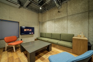Comfort Apart Daire, Sigara İçilmez (B) | Oturma alanı | Dijital TV kanalları bulunan 50 inç düz ekran televizyon 