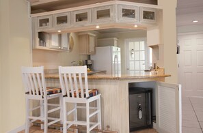 Townhome, 3 Bedrooms | Private kitchen | Fridge, coffee/tea maker, toaster