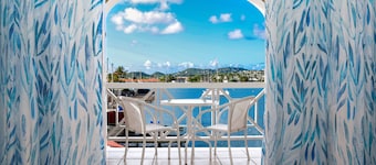 The Harbour #6 - 3 Bedrooms in Rodney Bay 3 Townhouse by RedAwning