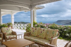 Villa, 4 Bedrooms | Property grounds