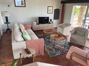 Villa, 2 Schlafzimmer | Wohnbereich