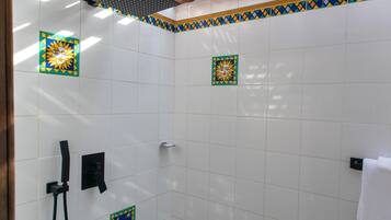 Cottage, 1 phòng ngủ | Phòng tắm | Khăn tắm