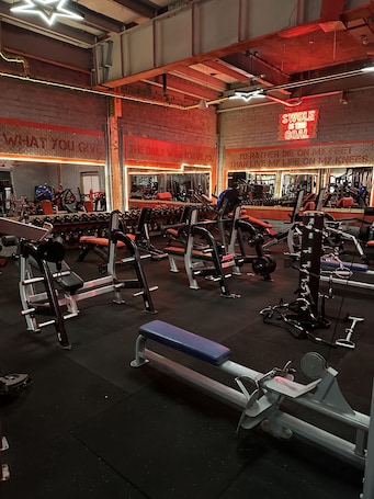 Gimnasio. Maze Apartments and rooms