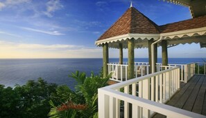 Villa, 2 Bedrooms | Balcony - Beautiful 2-bed Cliffside Villa - Saline Reef 2 Bedroom Villa by RedAwning (Gros Islet)