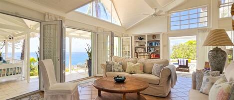 Villa, 2 Bedrooms | Living area