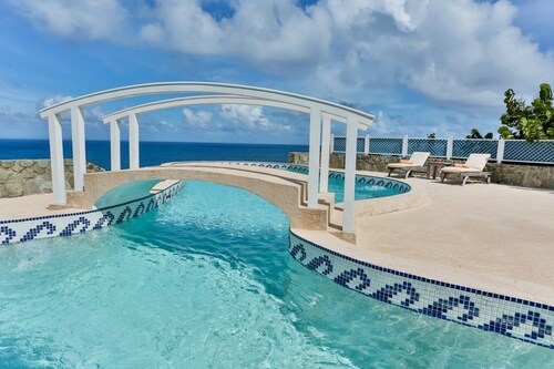 2-bed Villa With Uninterrupted Sea Views - Equinox 2 Bedroom Villa by RedAwning