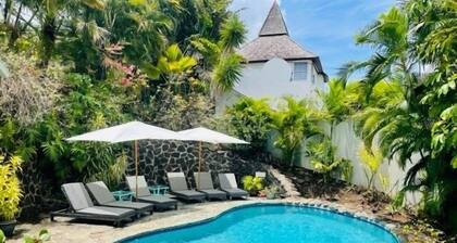 Hummingbird Villa - Tropical 3 bedroom Villa with Panoramic Views 3 Home by RedAwning