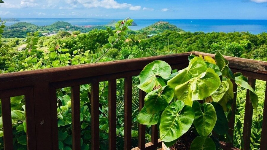 Hummingbird Villa - Tropical 3 bedroom Villa with Panoramic Views 3 Home by RedAwning