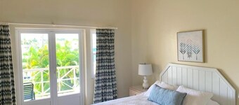 베이 뷰 #7 - RedAwning의 로드니 베이에 위치한 3베드룸, 3.5욕실 워터프론트 타운하우스