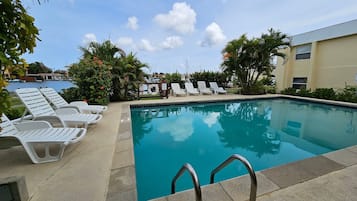 Townhome, 3 Bedrooms | Kolam renang