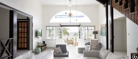 Villa, 2 Bedrooms | Living area