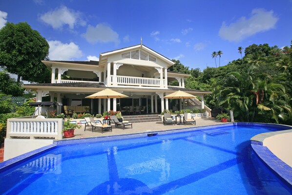 Villa, 3 Bedrooms | Pool